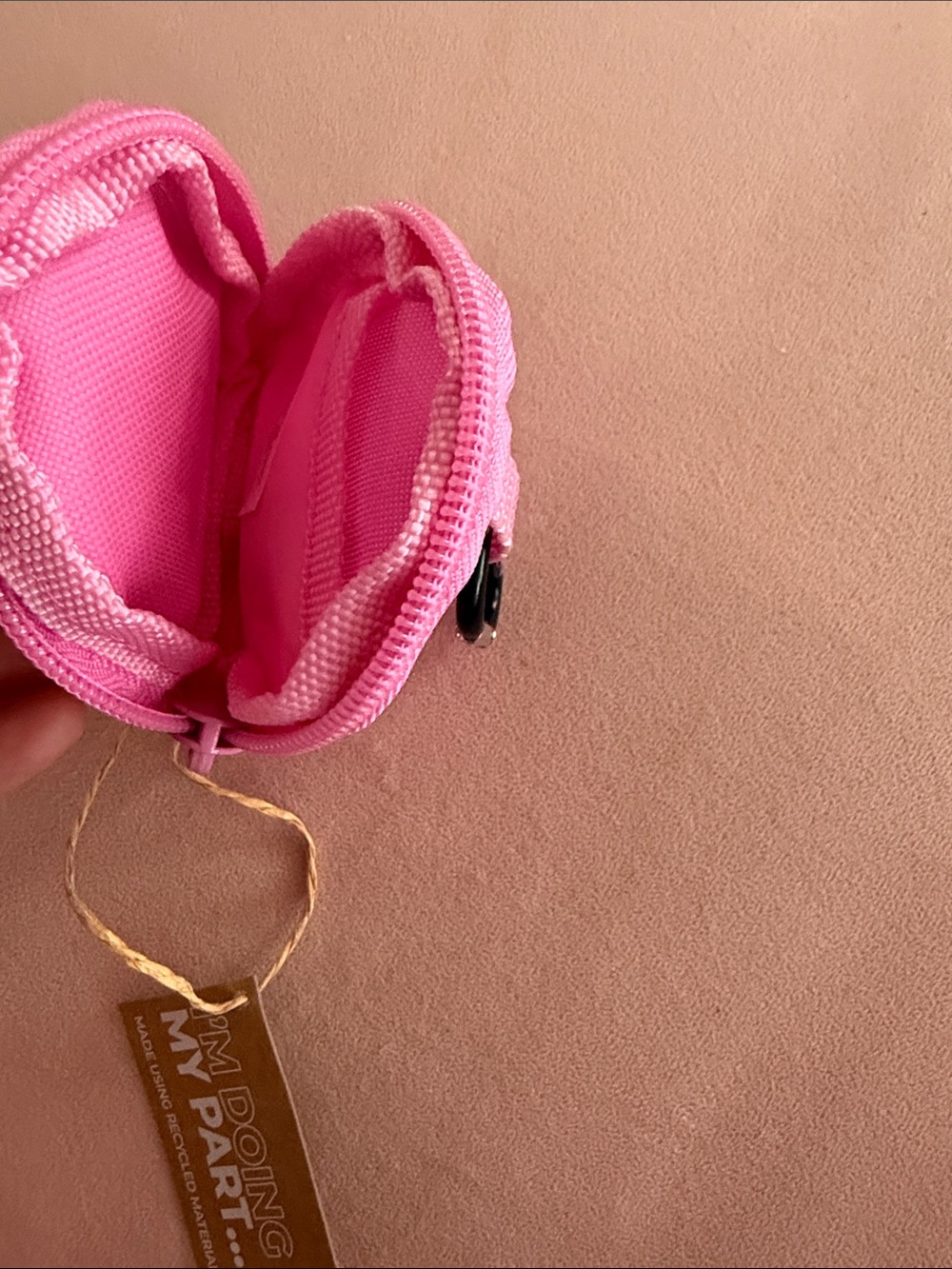 NYX Keychain Pouch - Picture 4 of 6